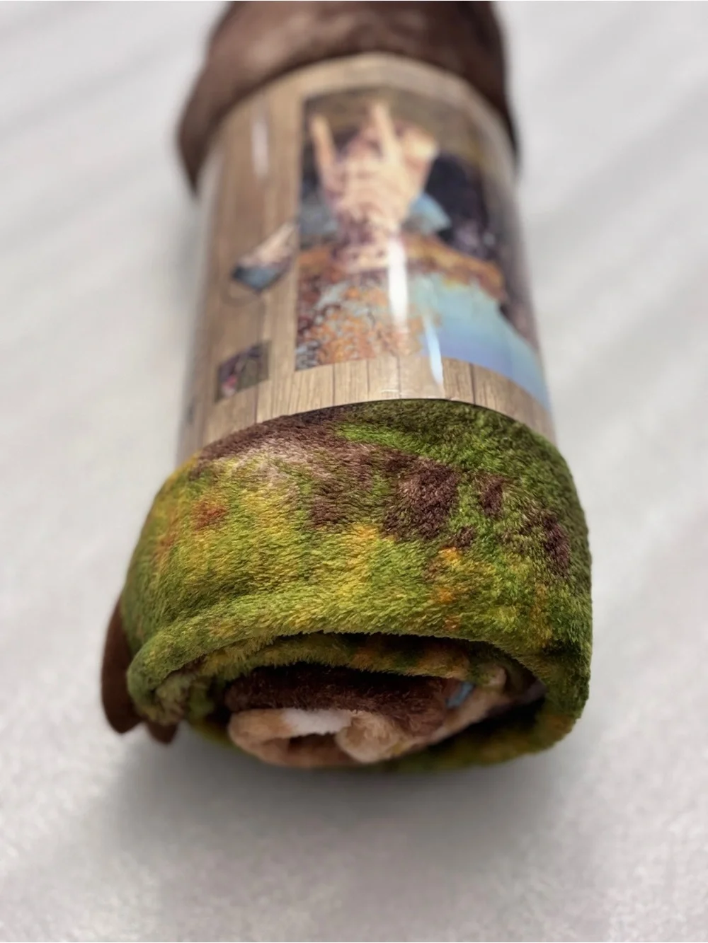 Plush Fleece Labrador Dogs Blanket Throw in Rustic Brown, Green and Blue